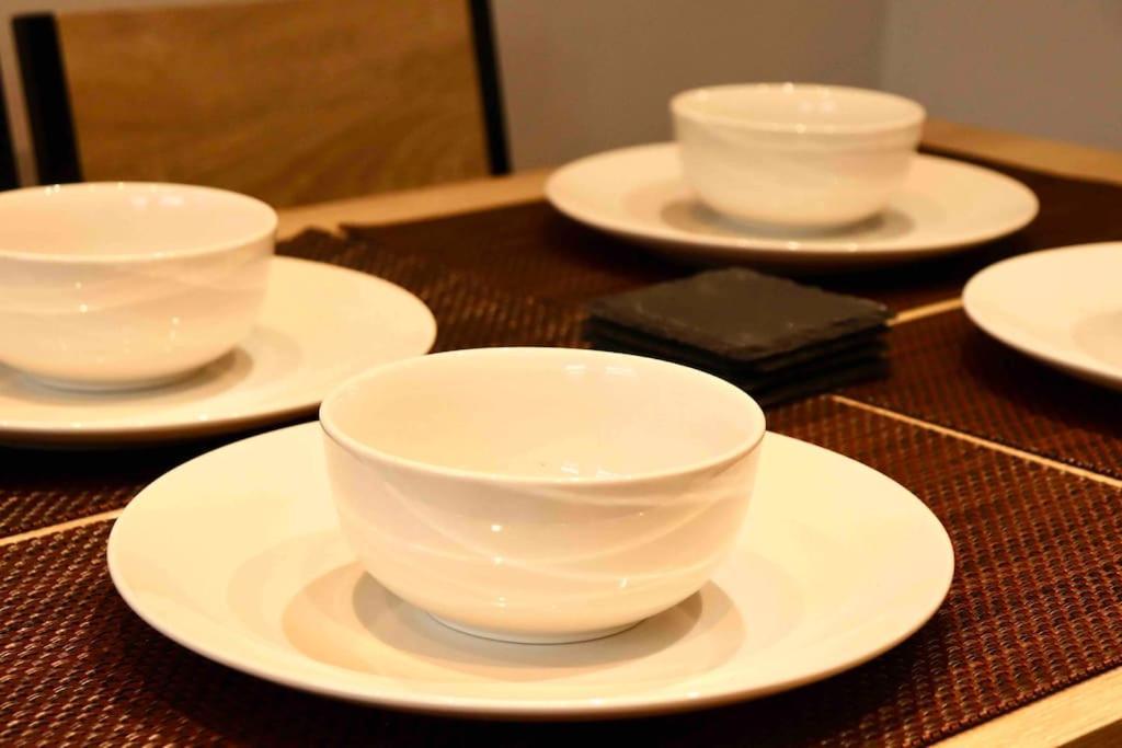 Charming 3 Bedroom Property Free Wifi & Parking 리즈 외부 사진