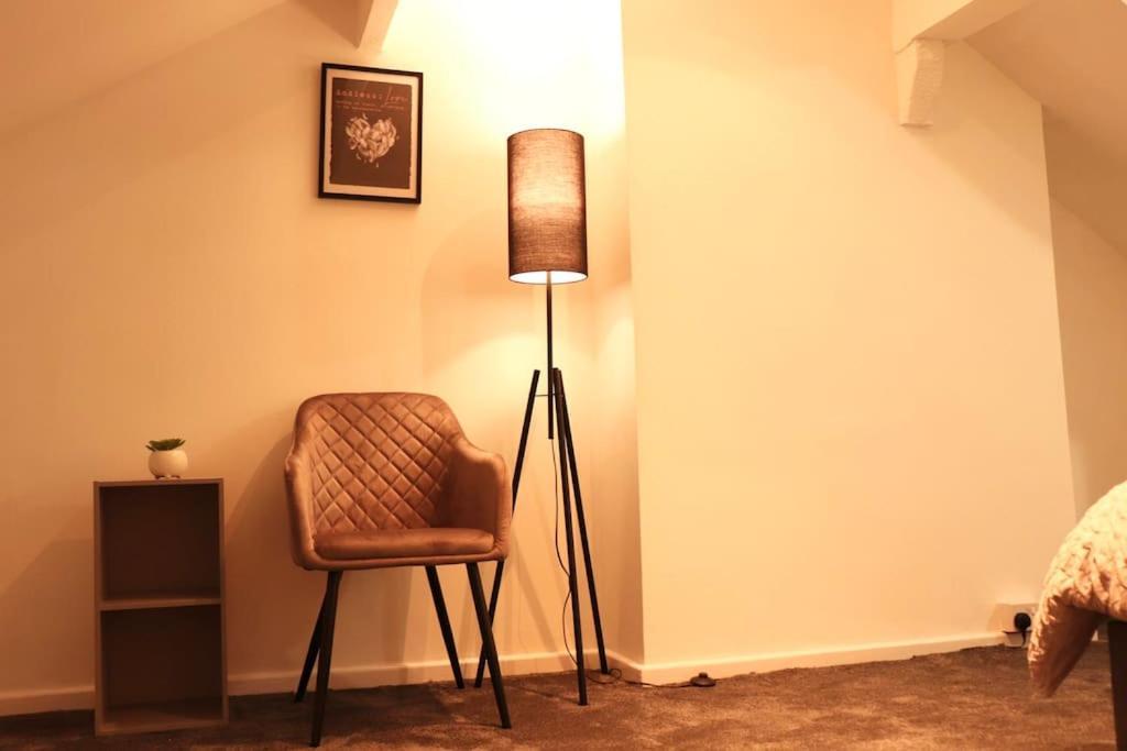 Charming 3 Bedroom Property Free Wifi & Parking 리즈 외부 사진
