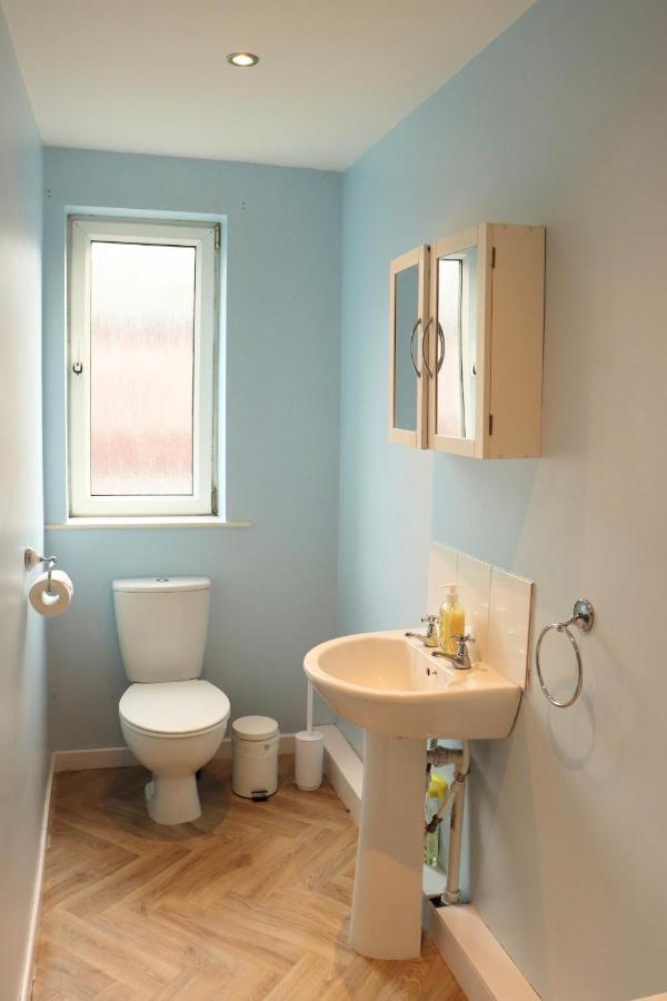 Charming 3 Bedroom Property Free Wifi & Parking 리즈 외부 사진